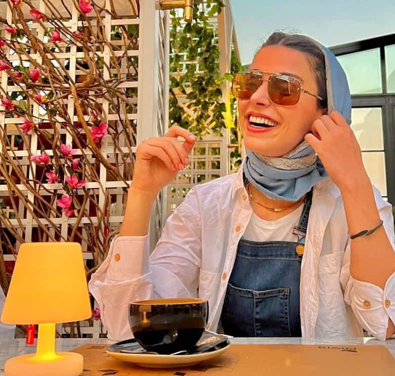 laleh-marzban27-vaghtesobh