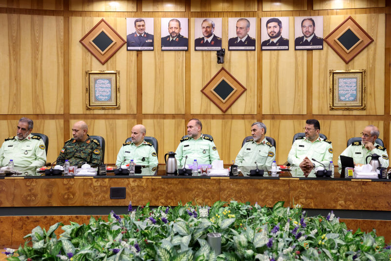 دیدار دکتر مسعود پزشکیان با فرماندهان فراجا و بازدید از ستاد فرماندهی انتظامی در سه شنبه 15 مهر 1404