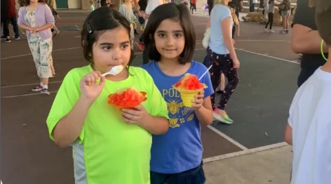 جذابیت چشمگیر دختر بهنام ”نون خ” در مدرسه ای در آمریکا !!