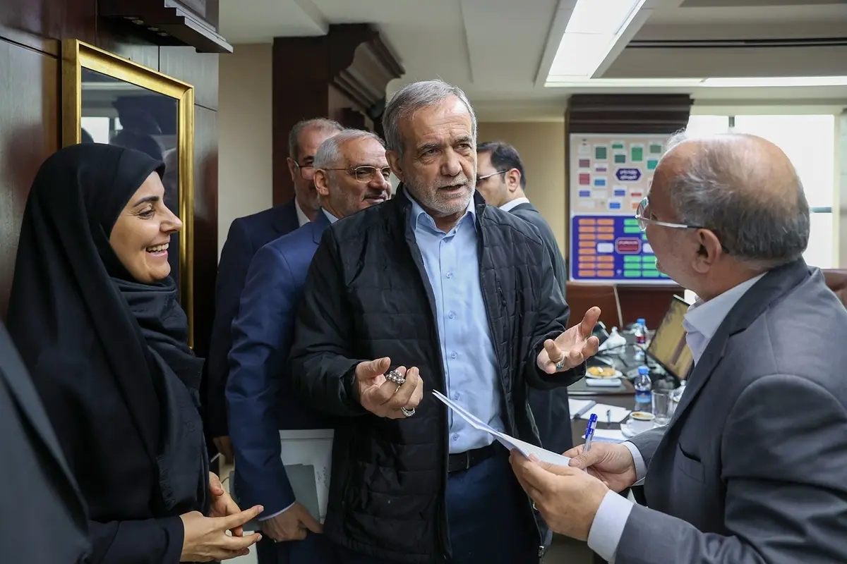 صادق-و-پزشکیان