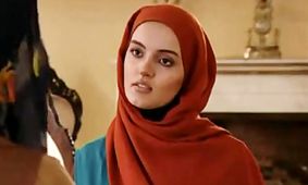 عکس جنجالی بیتای «آوای باران» وسط بازار!