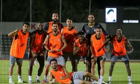 پوستر دیدار استقلال و الوصل؛ آبی‌ها در جستجوی افتخارات جدید!