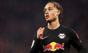 بمب اقتصادی چلسی؛ ژاوی سیمونز در آستانه انتقال طلایی!