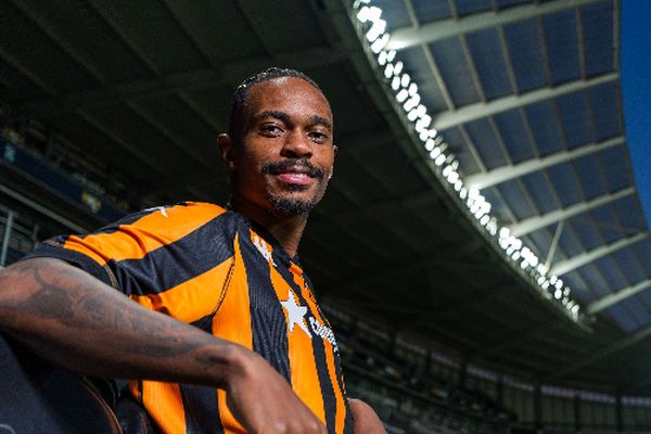 لینکلین هنریکه ستاره بعدی استقلال؟