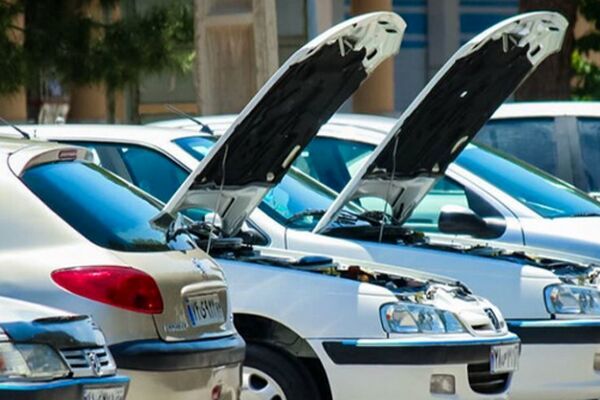 وزیر صمت به خودروسازان هشدار داد : افزایش بی‌دلیل قیمت خودرو ممنوع