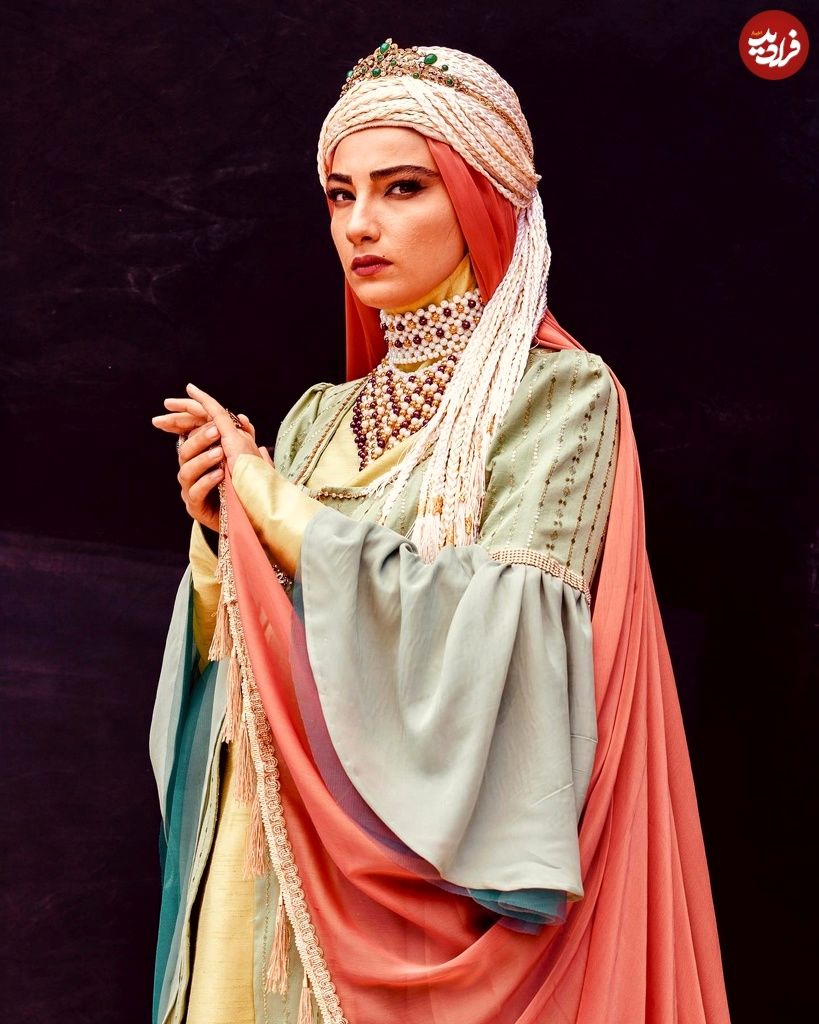 mahyadehghani70_1715457962_3365827803868135464_1573285126