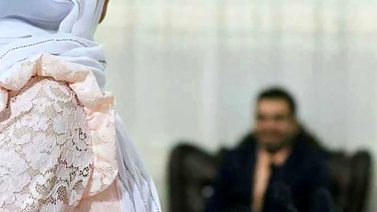 اولین عکس از عروسی ساده و ایرانی خانم مجری محجبه تلویزیون
