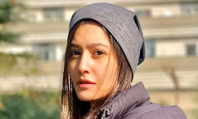 عکس خیره کننده از پردیس احمدیه در اتاق گریم