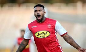 تماس بادامکی با لوکادیا / به پرسپولیس برگرد ؛ اوسمار رفت اما مهاجم محبوب آمد