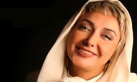 عکس جنجالی از کشف حجاب کتایون ریاحی در مراسم کیومرث پوراحمد