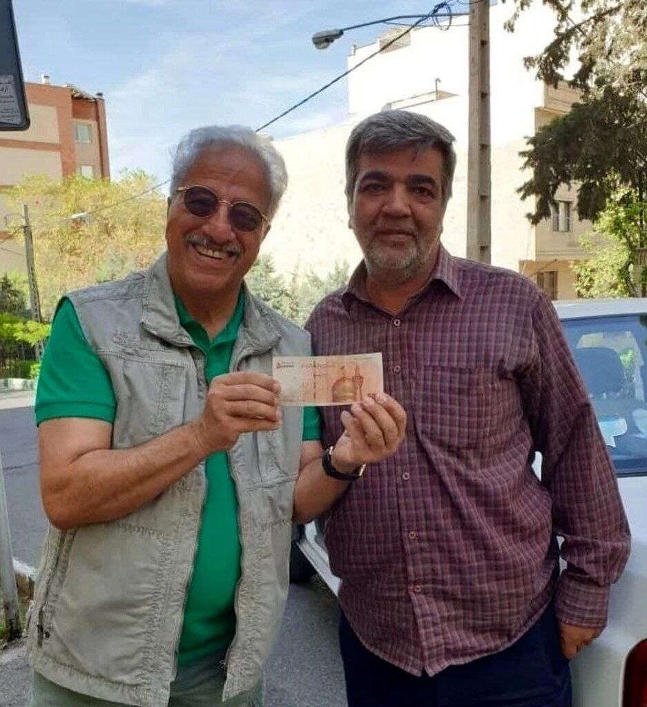 تیپ و چهره باورنکردنی علیرضا خمسه در ۷۱ سالگی