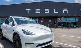 سهام یکی از بزرگ‌ترین شرکت‌های خودروسازی کله‌پا شد +علت