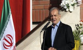 پزشکیان خطاب به دانش‌آموزان: ارزش شما بیش از طلاست