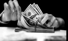  خبر خوش به مردم / با کارت ملی دلار را با قیمت دلار دولتی بخرید
