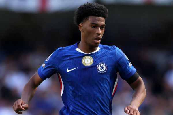 بایرن مونیخ به دنبال مدافع آینده‌دار چلسی