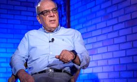 عباس عبدی: ما رای دادیم که انتقاد کنیم، نه این که خفه شویم + فیلم