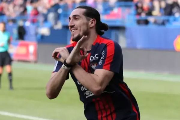 مهاجم فرانسوی در سپاهان/ خریدی که می‌تواند زرد پوشان را متحول کند!