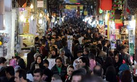 مستاجران رسماً به خاک سیاه نشستند / تیر خلاص دولت به حداقل بگیران !