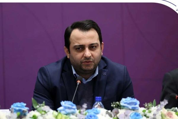 نخستین هم‌اندیشی بانک صادرات ایران با فعالان صنعت پتروشیمی برگزار شد/ محسن سیفی: بانک صادرات ایران به‌دنبال تعامل راهبردی و پایدار با صنعت پتروشیمی است