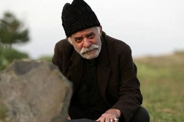 احساسی‌ترین متن روی سنگ مزار سیروس گرجستانی که قلب‌ها را لرزاند