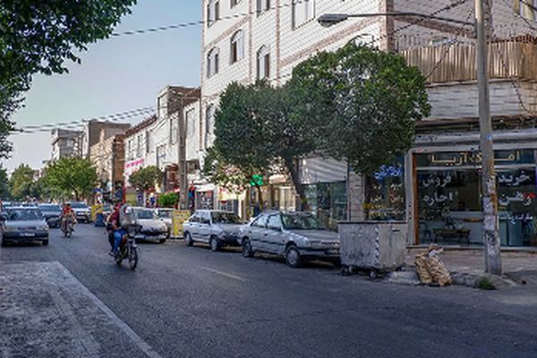 مستاجران رسماً به خاک سیاه نشستند