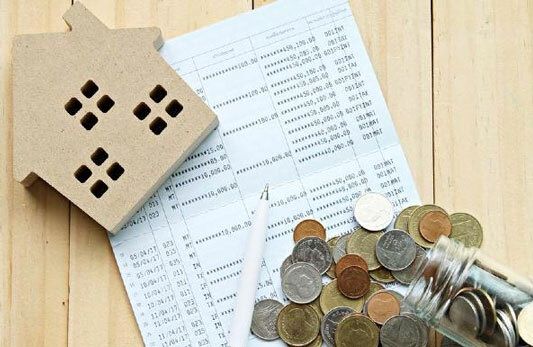 آوار تورم بر زندگی ایرانیانی که دارایی ندارند/ درماندگی وام گیرندگان خرد بانک ها 