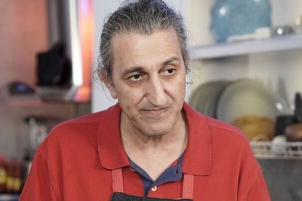 عکسی که همه را شوکه کرد؛ داخل خانه باشکوه و نوستالژیک «یوسف صیادی» را ببینید!