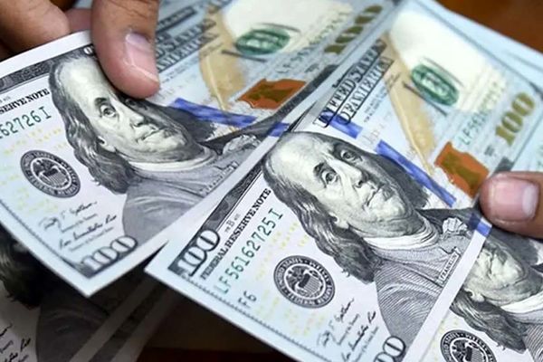 قیمت دلار امروز ۳ آبان ۱۴۰۴ + جدول