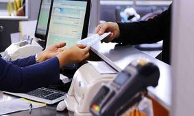 محرومیت از خدمات بانکی/ چه کسانی از لیست حذف شدند؟
