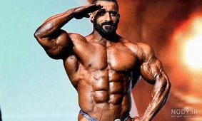 هادی چوپان دست های این مرد را در باشگاه بوسید + عکسی که شوکه می شوید!