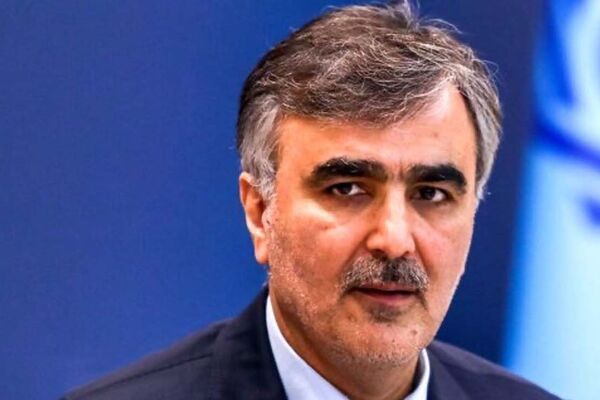 جنگ پنهان در  تیم اقتصادی دولت / صندلی داغ بانک مرکزی زیر پای فرزین لرزان شد