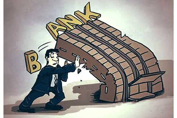 بانک آینده؛ غده‌ای اقتصادی که هر خانواده ایرانی را ۷ درصد فقیرتر کرد /بانک ملی هم در معرض ابتلا به عفونت اقتصادی بانک آینده