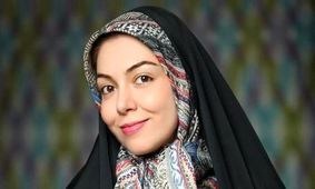 تولد دردناک دختر آزاده نامداری با لباسی شیک و ژستی زیبا بدون حضور مادرش !