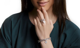 چطور دستبندهای کلاسیک و مدرن را در استایل خود استفاده کنیم؟