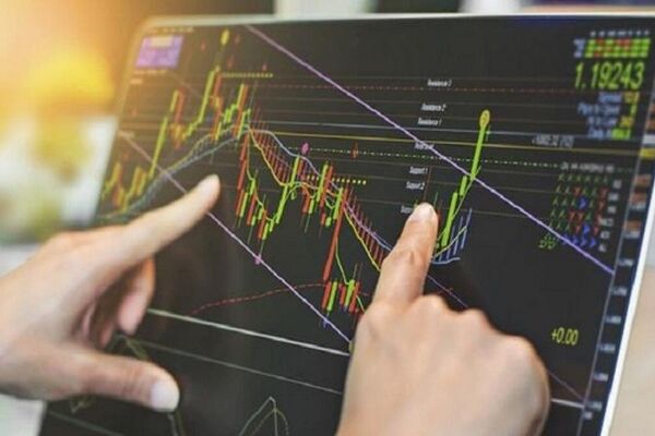 بازار بلوکی بورس میزبان نقل‌و‌انتقال گسترده/ ۲ میلیارد سهم دست‌به‌دست شد