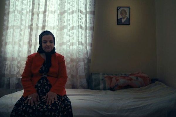 واقعیتی که «نارکیس» برای شما فاش نمی‌کند: دوری از احساسات سرد!