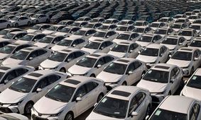 قیمت خودرو امروز 13 آبان 1404 / بازار خودرو در سراشیبی قرار گرفت ؟ + جدول