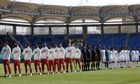 درگیری در اردوی تیم ملی / شاخ و شانه کشیدن آقای x !