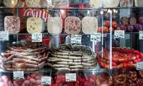 سوسیس و کالباس‌های دولتی؛ بمب سمی سر سفره ایرانی‌ها!