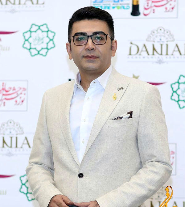 بیوگرافی فرزاد حسنی Farzad Hasani با عکس جدید