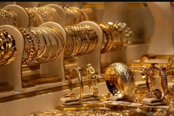 آینده قیمت طلا در ماه صفر ۱۴۰۴ / بهترین زمان خرید کی است؟