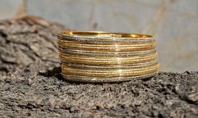 از کودکی تا پیری خوش تیپ و لاکچری بمانید / معرفی طلا و جواهرات مناسب  هر سن