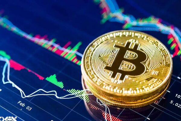 بیت‌کوین و اتریوم در اوج/ پیش‌بینی آینده بازار ارز دیجیتال