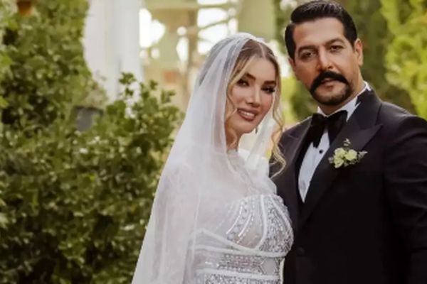 کامران تفتی: 24 سالگی‌ام را با خوابیدن کنار میدان آزادی گذراندم! + فیلم