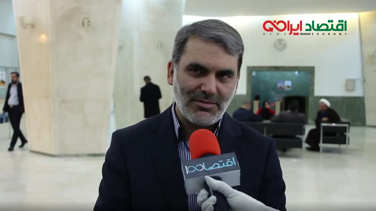 توضیحات زنگنه در مورد تغییر شرایط بازنشستگی/ کدام مشاغل از افزایش سن معاف شدند؟ + فیلم