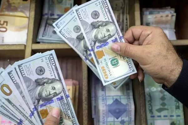 قیمت دلار امروز یکشنبه 19 بهمن ۱۴۰۴