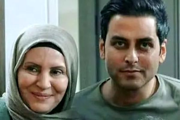 عکس حیرت‌انگیز! «ماهگل» سال 73؛ چهره‌ای با هفت‌تیر و مسلسل در 40 سالگی!