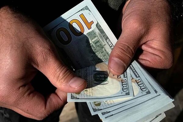 قیمت حواله دلار امروز ۱۵ شهریور؛ نرخ جدید بازار رسمی ارز اعلام شد