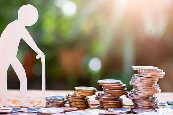 طرح جدید بیمه‌ای ویژه برای کارگران و بازنشستگان حقوق‌بگیر بانک رفاه