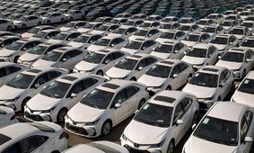 شایعات داغ بازار خودرو سال ۱۴۰۴/ آیا باید منتظر گرانی باشیم؟